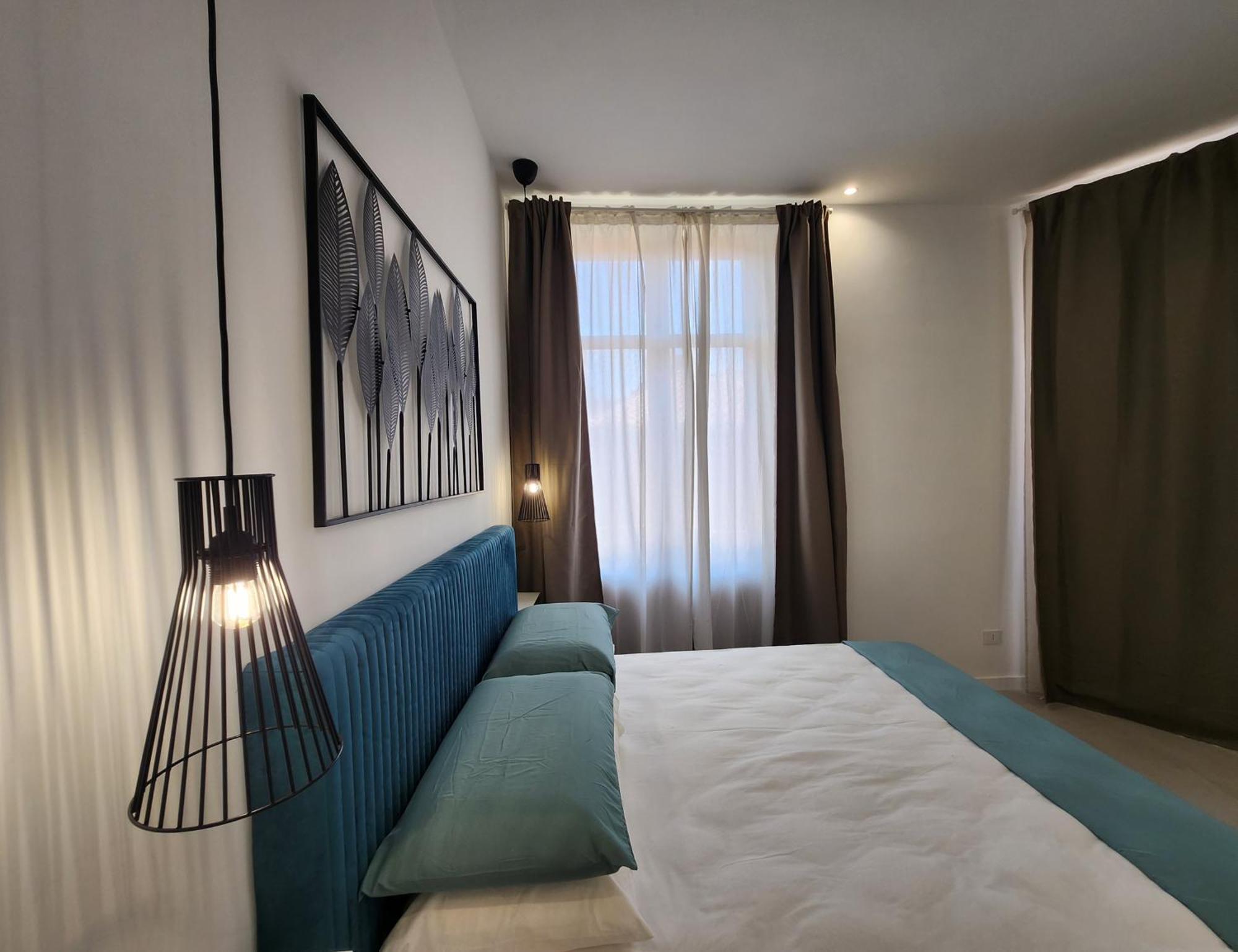 סירקוזה Matteotti Royale Apartments מראה חיצוני תמונה