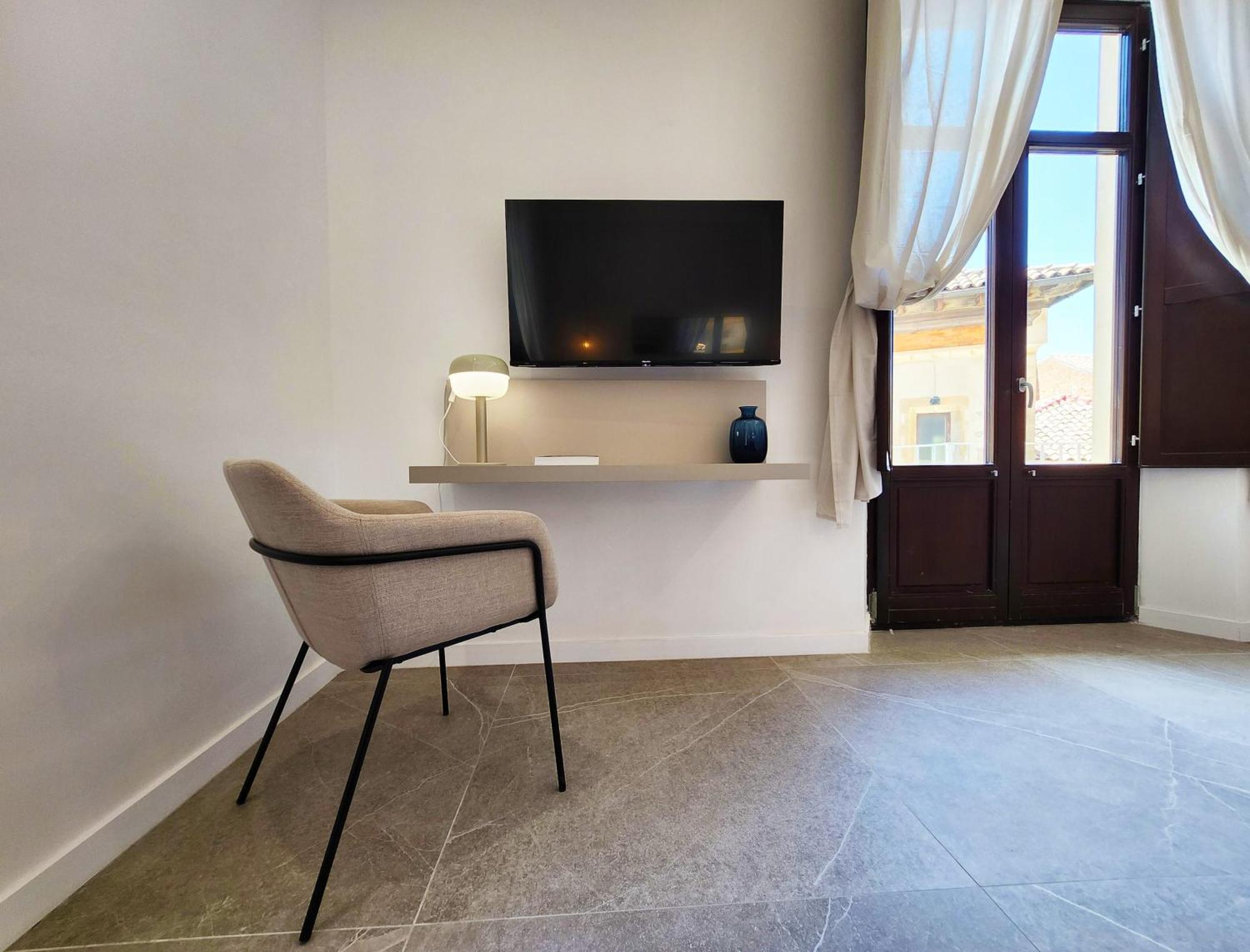 סירקוזה Matteotti Royale Apartments מראה חיצוני תמונה
